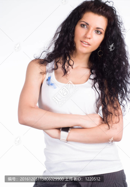 可愛的女孩冒充