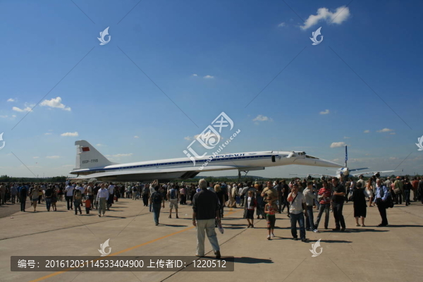 8月19日：俄羅斯-朱可夫斯基；乘客超音速圖-144噴氣式飛機陳列在莫斯科航空展（MAKS-2011