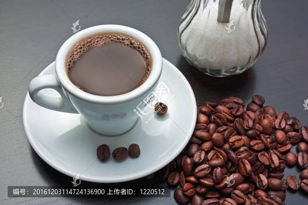 一杯黑咖啡