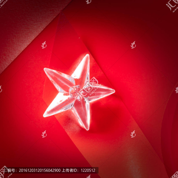 紅絲帶上的圣誕玻璃星