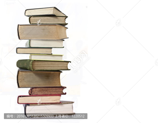 白色背景上的舊書。