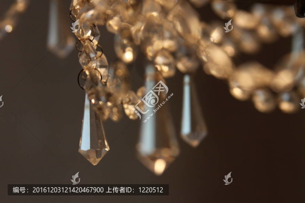 吊燈