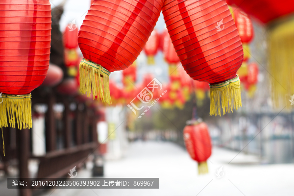 街上的燈籠