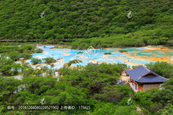 四川黃龍五彩池黃龍寺