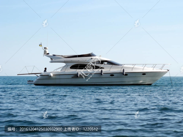帆船在海洋