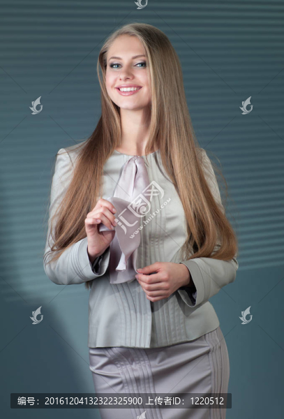 年輕的女人