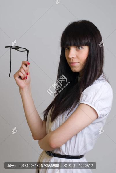 戴眼鏡的美麗女孩