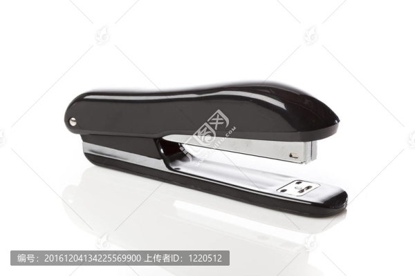 一個(gè)黑色的訂書(shū)機(jī)