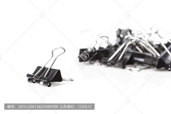 一種黑色的粘合劑夾