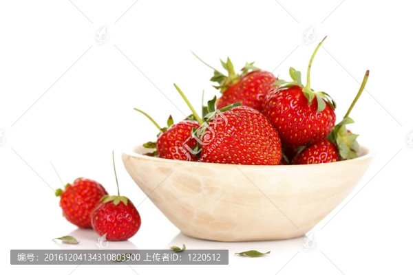 碗里的草莓