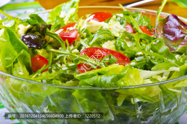 芝麻菜沙拉