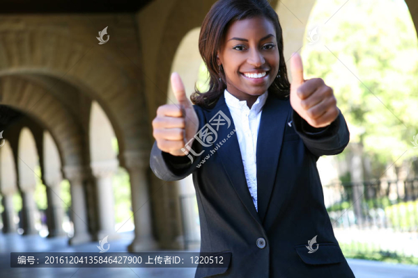 非洲女學生成功