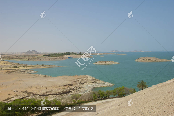 納塞爾湖島嶼觀
