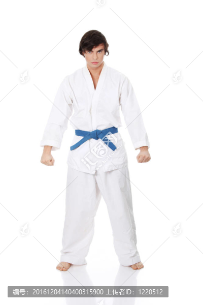 空手道。男子和服。