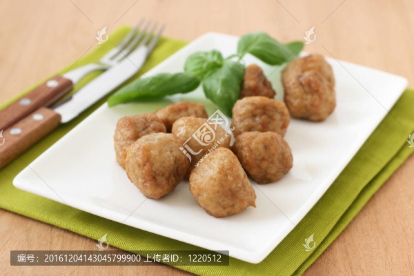 雞肉丸子