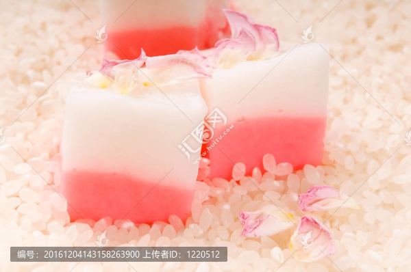 日本的甜點；麻糬的玫瑰