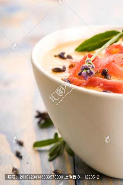 新鮮冬瓜湯火腿薰衣草花