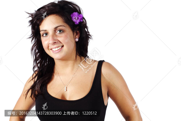 年輕少女微笑