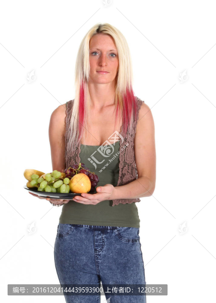 帶水果盤的女人