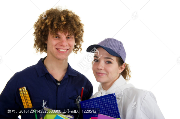 年輕的木匠和女廚師在學(xué)校