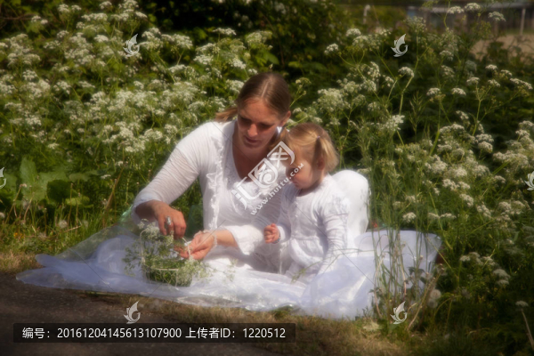 母親和女兒