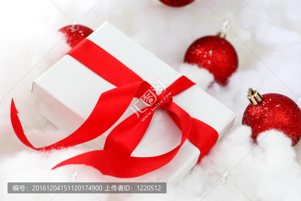 白色的圣誕禮物