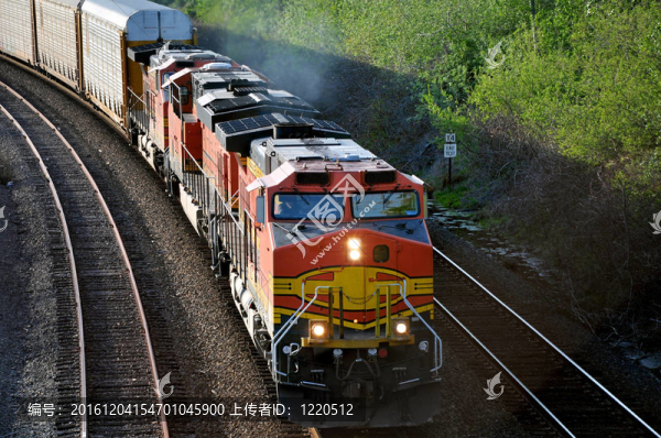 貨運(yùn)列車。