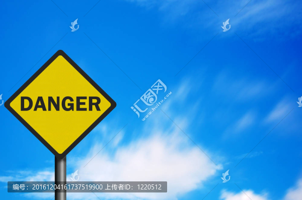 照片現(xiàn)實(shí)危險(xiǎn)標(biāo)志；文字疊加空間