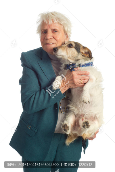 帶狗的老年婦女