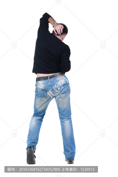 年輕人跳舞。后視圖。