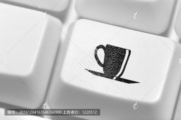鍵盤上有一杯咖啡的標(biāo)志的按鈕。工作休息。