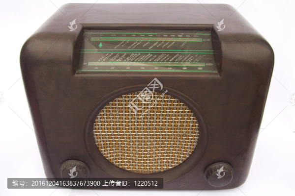 老式收音機(jī)