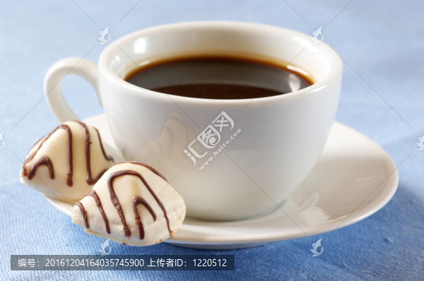 白巧克力和咖啡