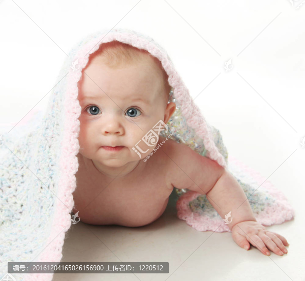 美麗的嬰兒毯下