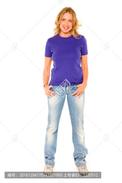 站在口袋里的女人