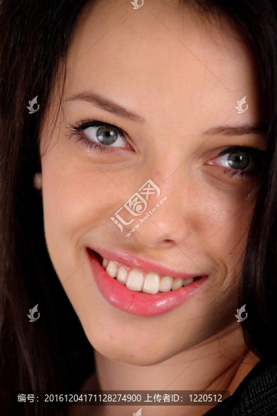 年輕的女人