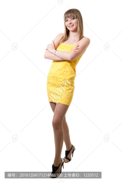 穿黃色衣服的女孩