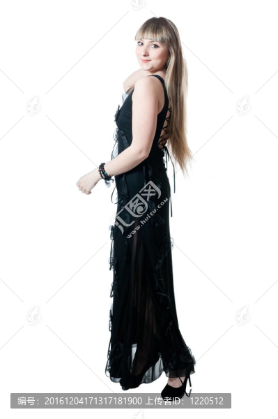 穿黑裙子的漂亮女孩