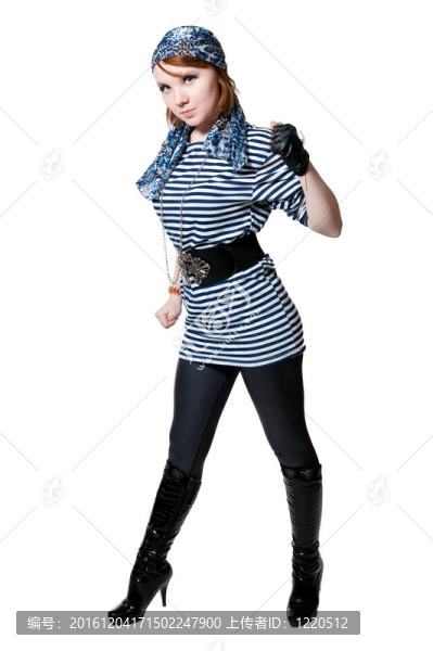 打扮成海盜的漂亮女孩