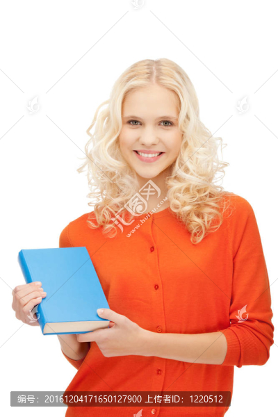 快樂微笑的女人與書