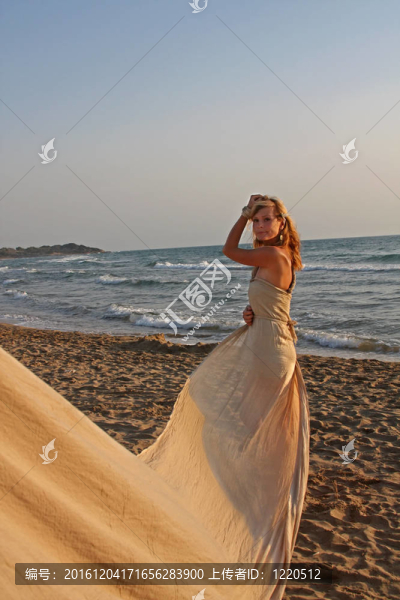海灘上的美女
