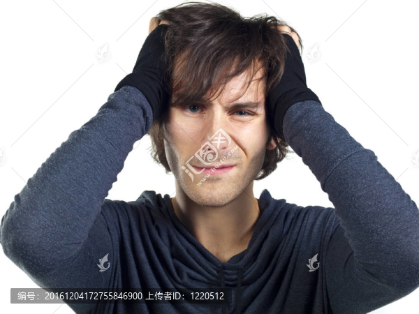 白人背景的年輕人