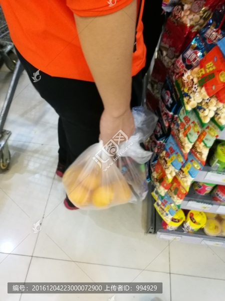 商場(chǎng)購物
