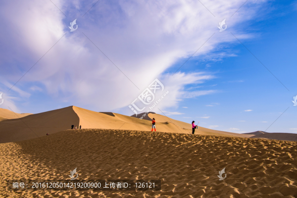 鳴沙山