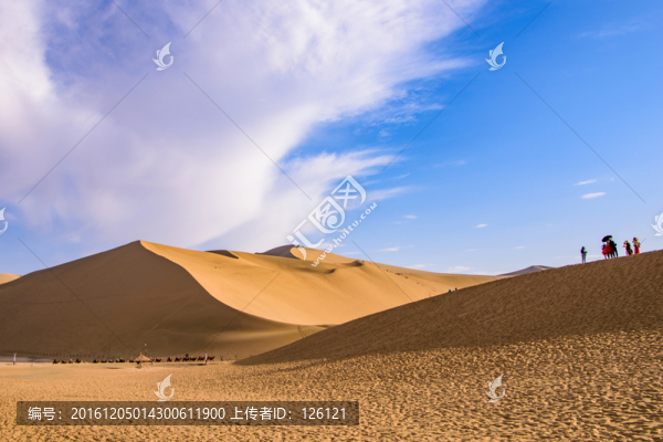 鳴沙山