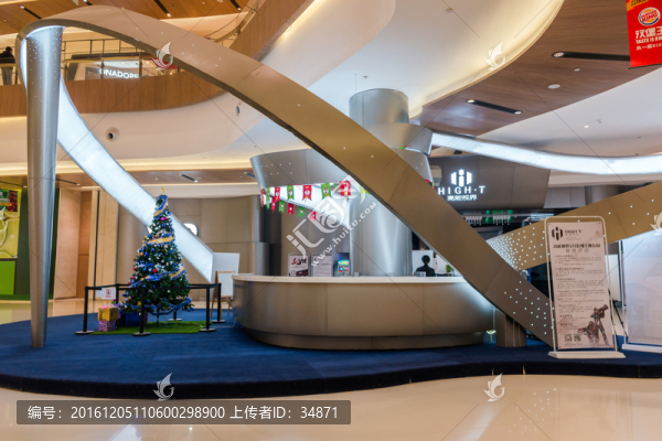 商業(yè)中心內(nèi)部空間