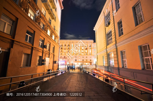 晚上從法院到點燃的street.jpg