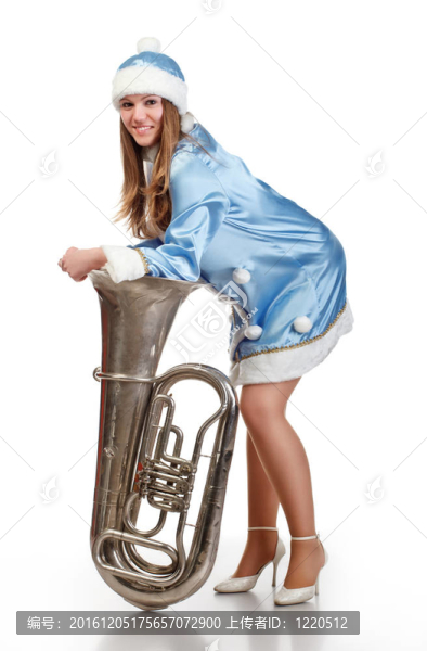 大喇叭的圣誕女孩