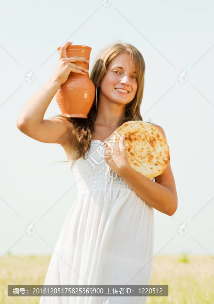 農(nóng)家風(fēng)味的女孩