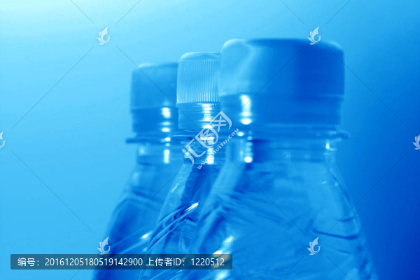 瓶裝藍水